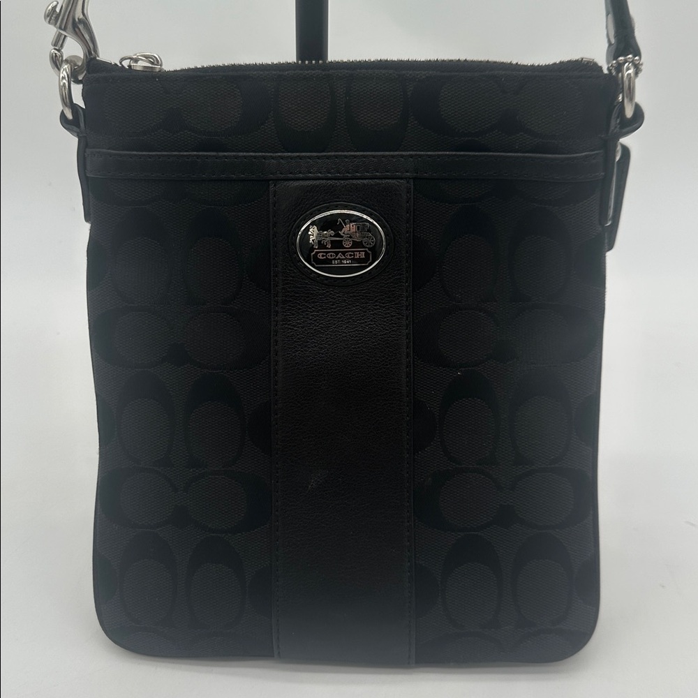 Coach Womens Signature Black Detachable Rectangular Crossbody Swing Back Bag